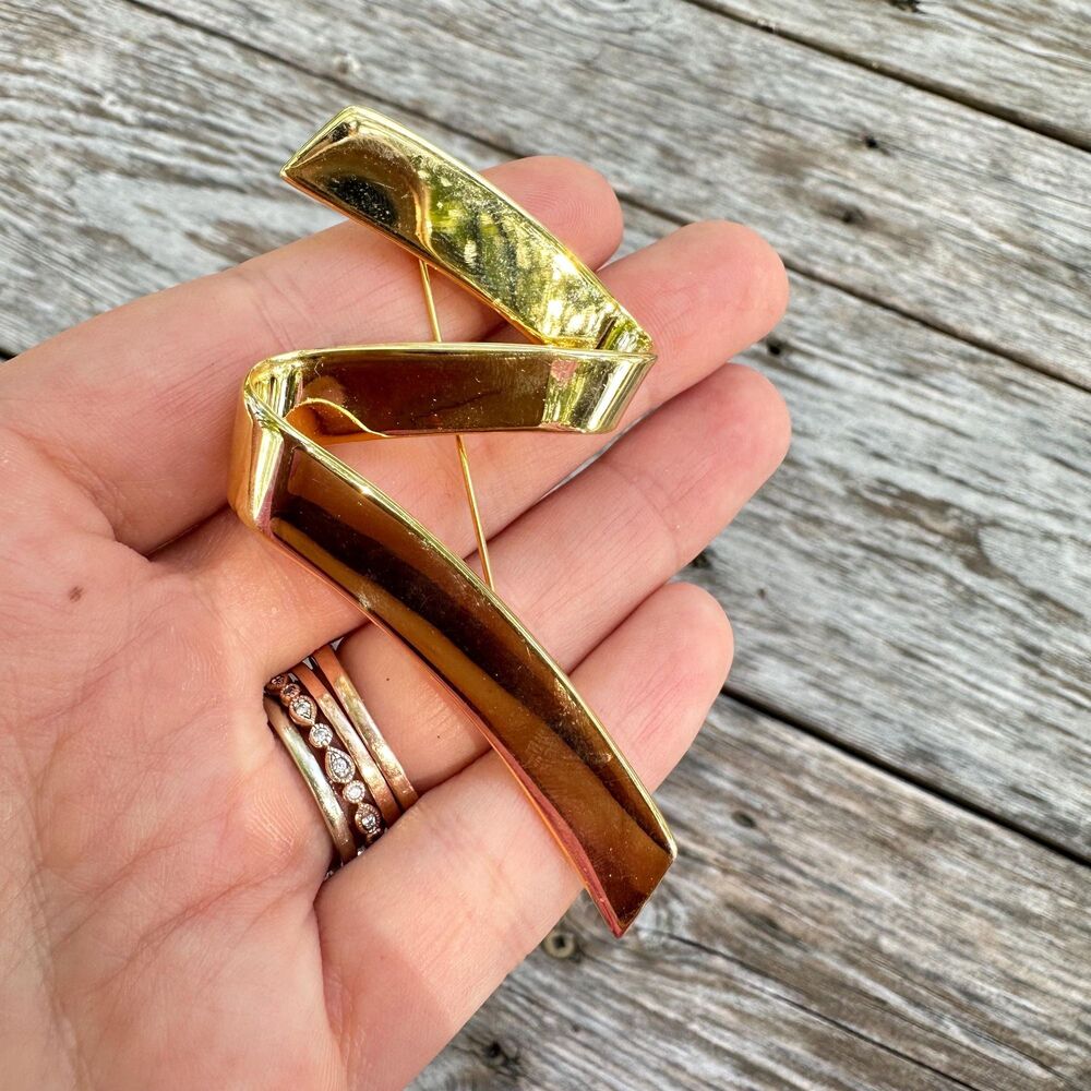 Vintage Jewelry Large Gold Tone Swirl Ribbon Pin Chunky Gold Brooch